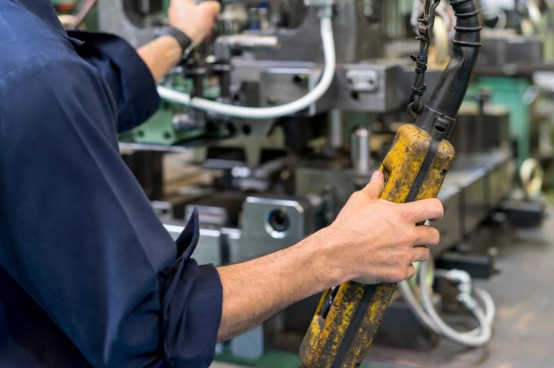 D&eacute;coupe au jet d'eau &agrave; Bouxwiller : techniques et applications concr&egrave;tes